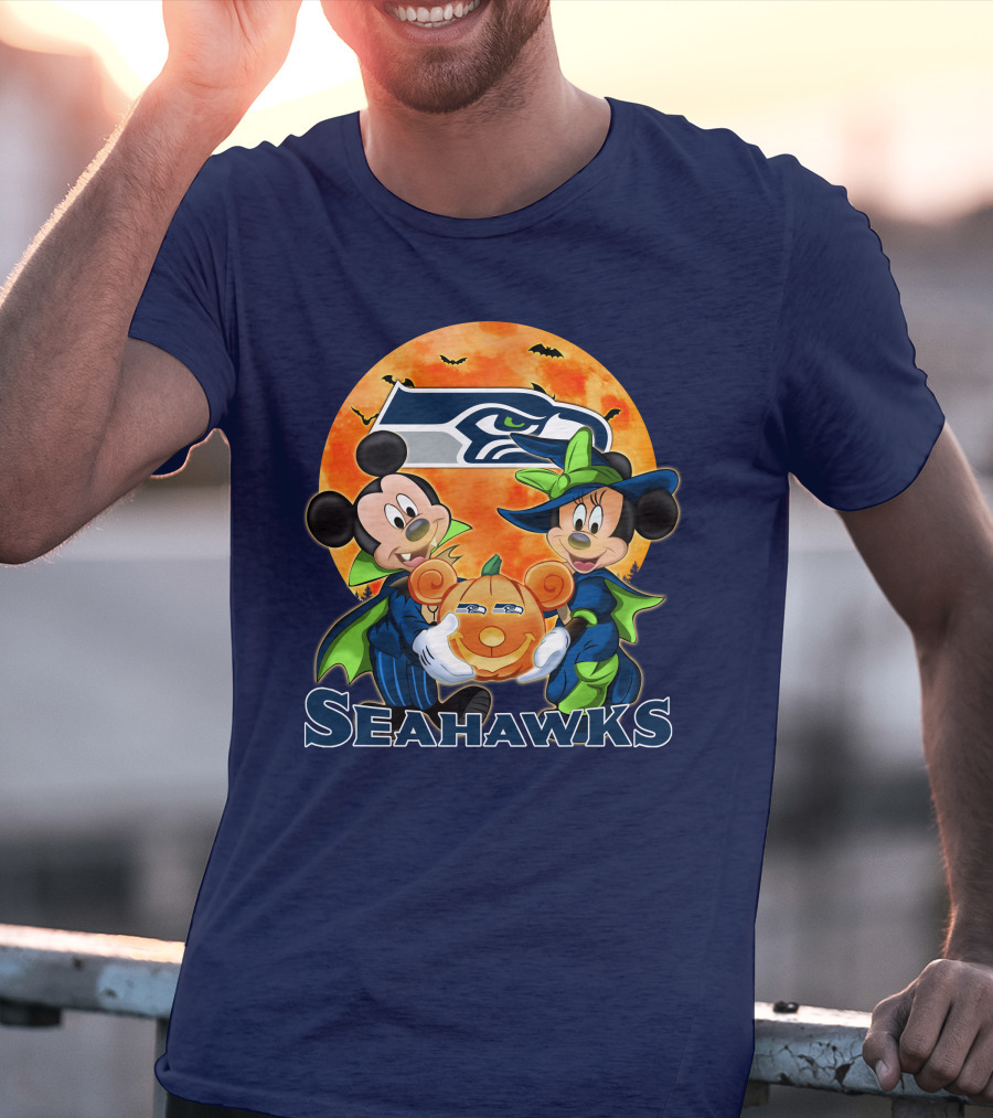Seattle Seahawks Mickey Mouse And Minnie Mouse Halloween Pumpkin T-Shirt