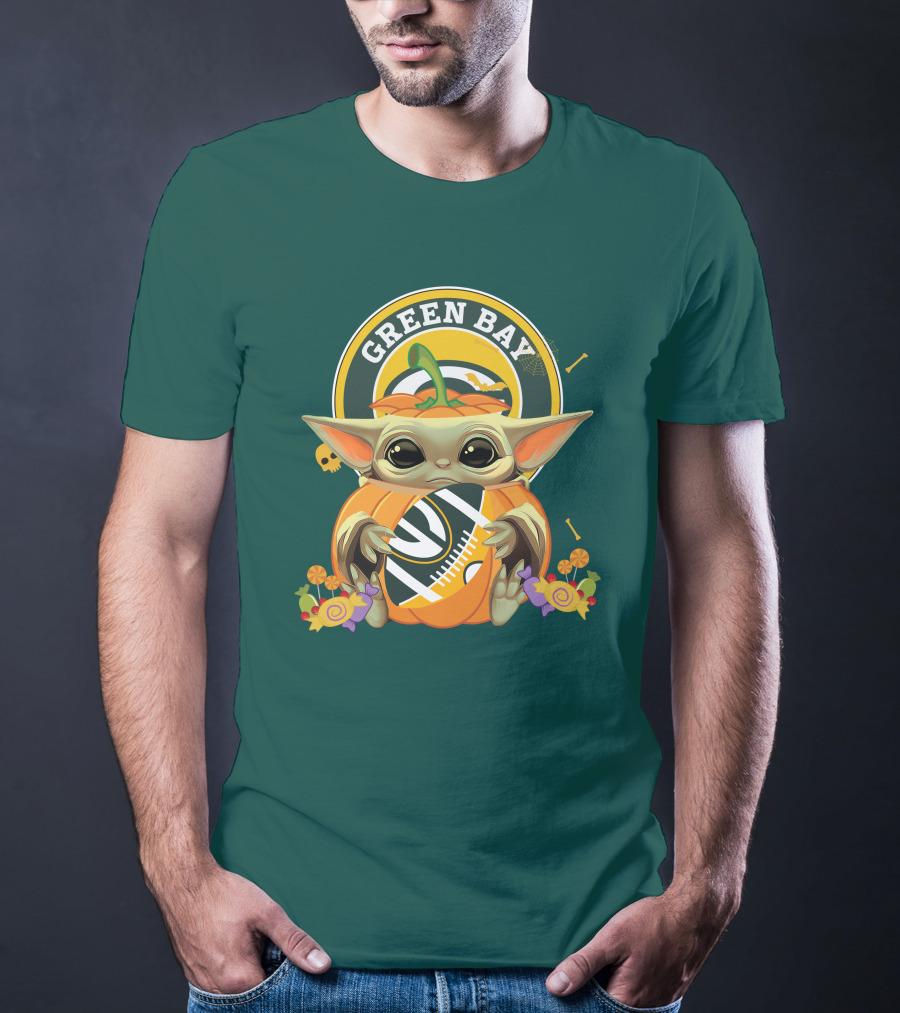 Halloween Pumpkin Baby Yoda Hug Green Bay Packers T-Shirt
