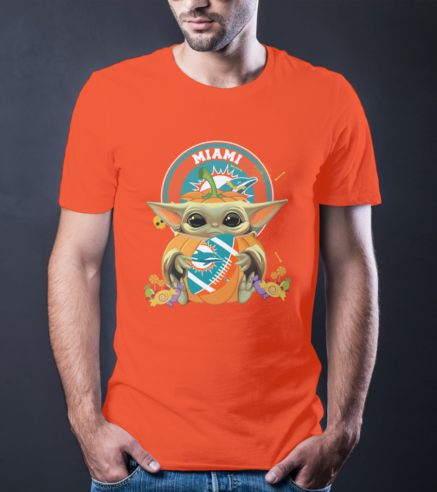 Halloween Pumpkin Baby Yoda Miami Dolphins Hug Football Candy Skulls T-Shirt