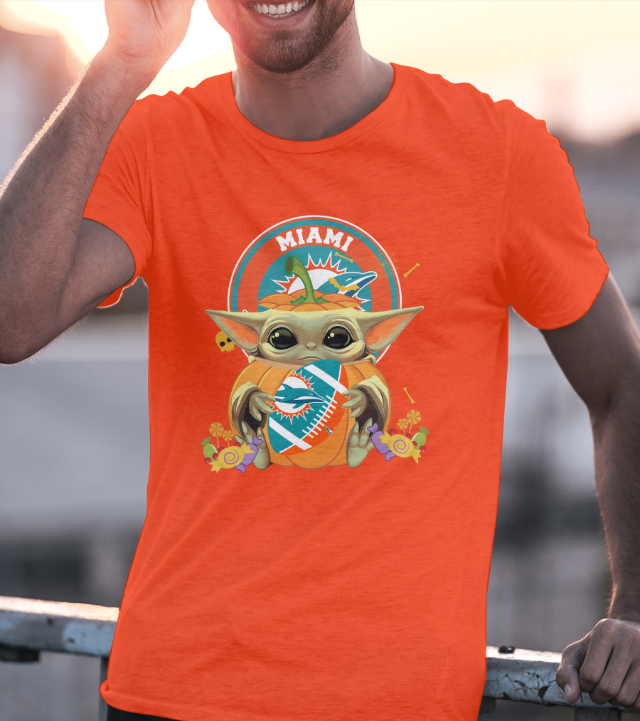 Halloween Pumpkin Baby Yoda Miami Dolphins Hug Football Candy Skulls T-Shirt