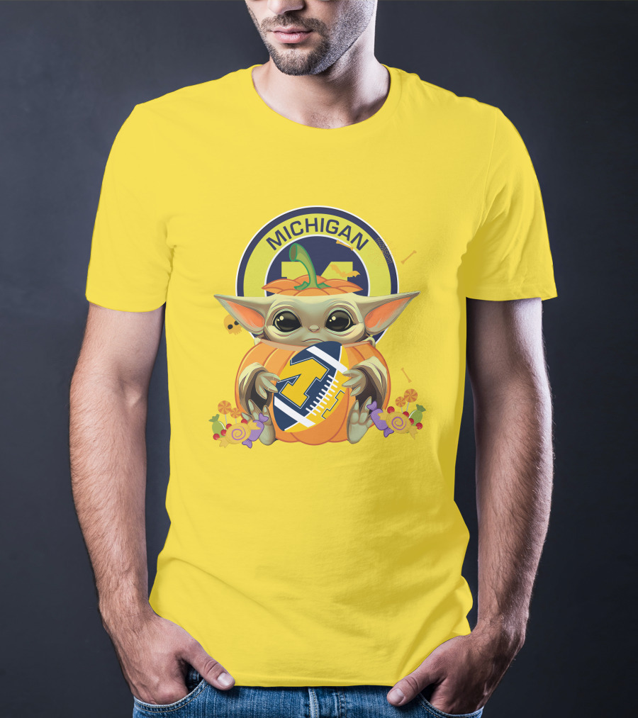 Halloween Pumpkin Baby Yoda Hug Michigan Wolverines Football T-Shirt
