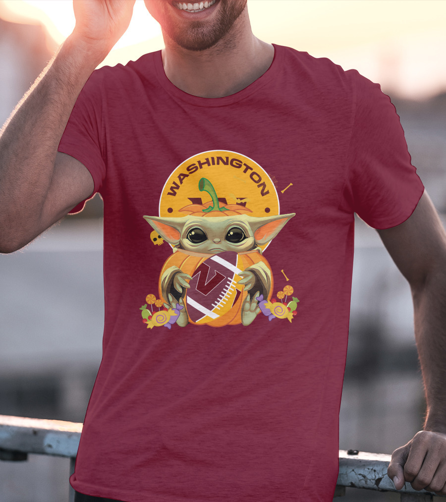Halloween Baby Yoda Pumpkin Hugging Washington Football Team T-Shirt