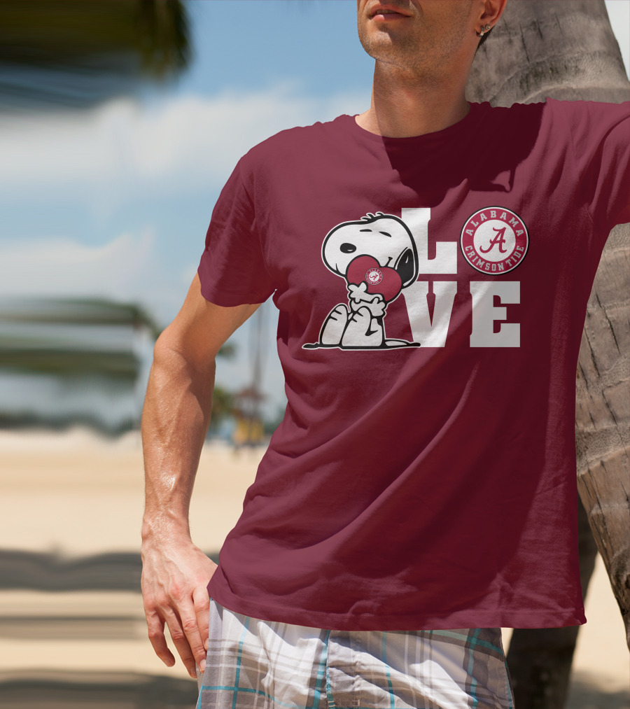 Snoopy Love Alabama Crimson Tide Football T-Shirt