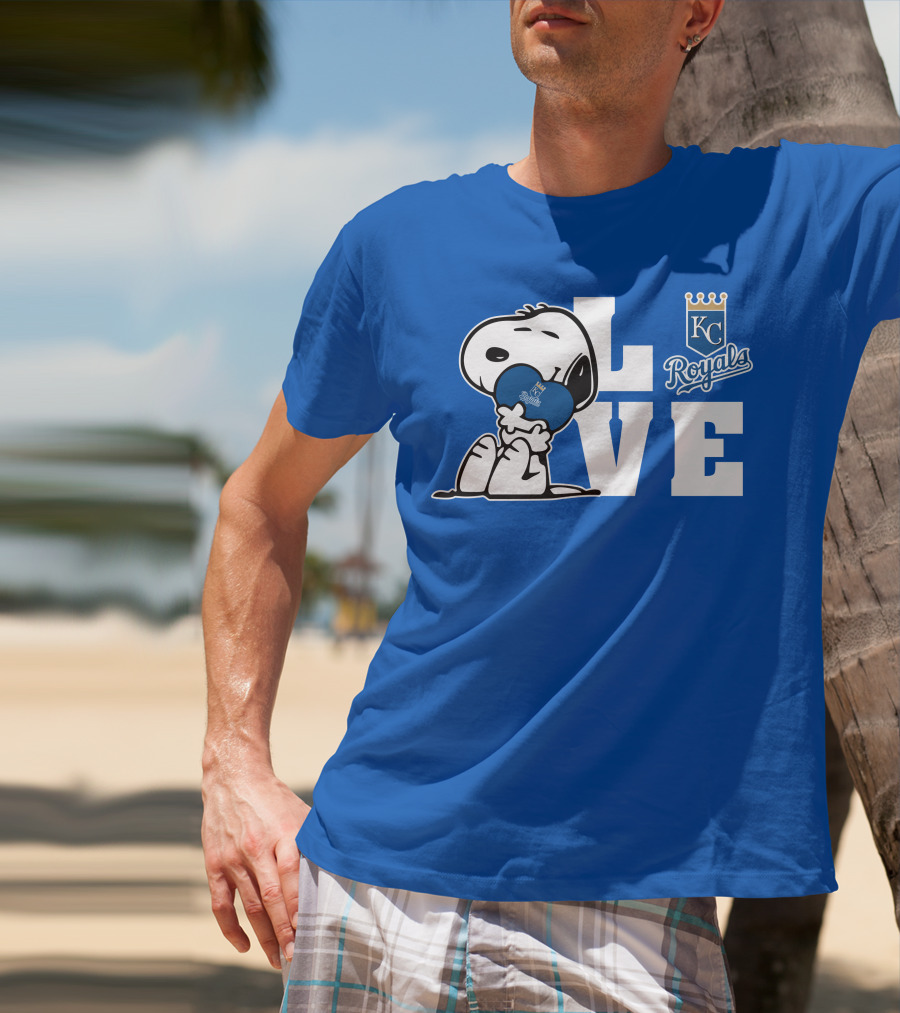 Snoopy Love Kc Royals With Heart T-Shirt