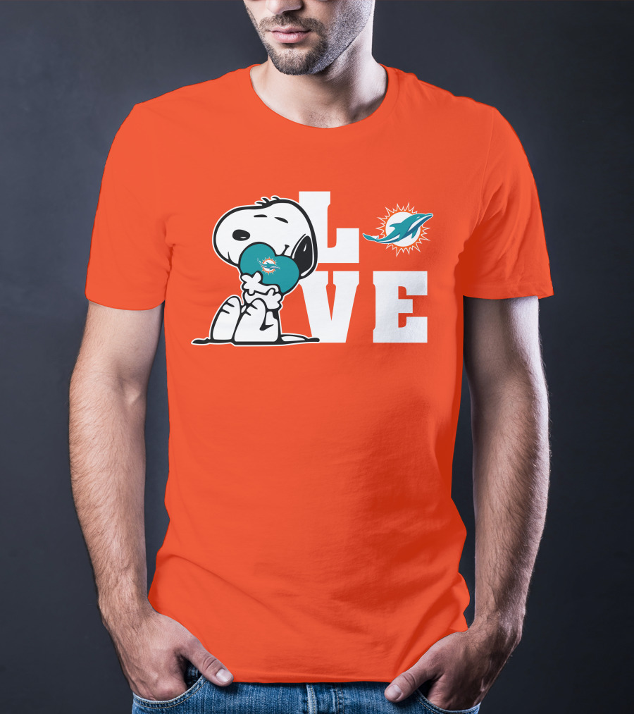 Snoopy Love Miami Dolphins Nfl Football Peanuts Fan T-Shirt