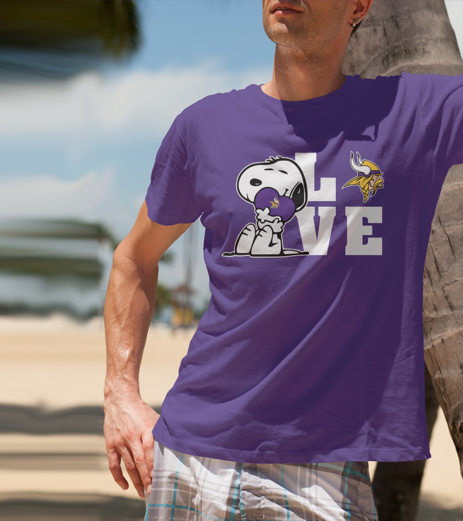 Snoopy Love Minnesota Vikings Logo Heart Hug T-Shirt