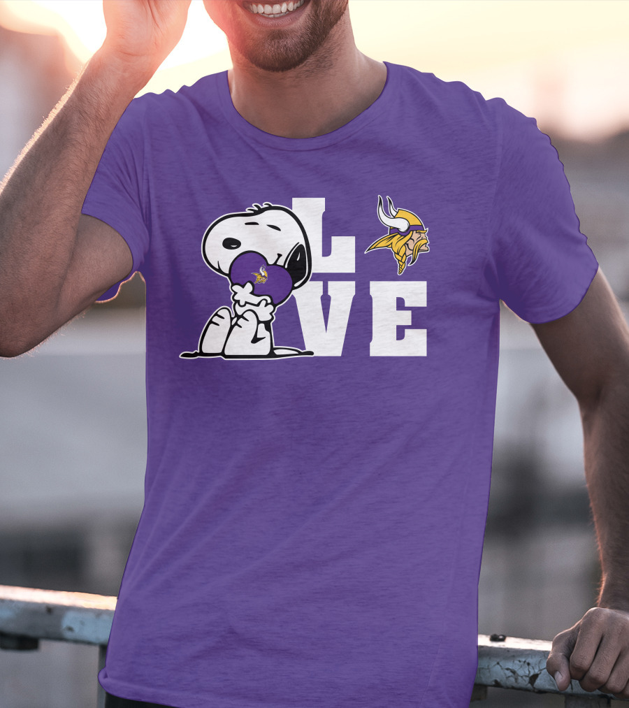 Snoopy Love Minnesota Vikings Logo Heart Hug T-Shirt