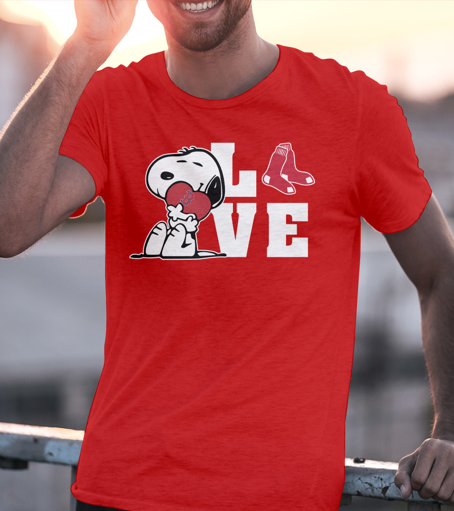 Snoopy Love Boston Red Sox Heart Peanuts Baseball Fan T-Shirt