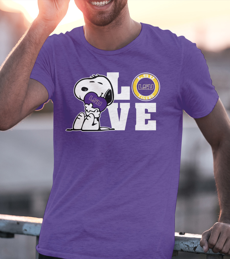 Snoopy Love LSU Tigers LSU T-Shirt