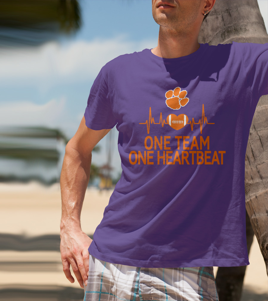 Clemson Tigers One Team One Heartbeat Football Paw Print Heartbeat T-Shirt