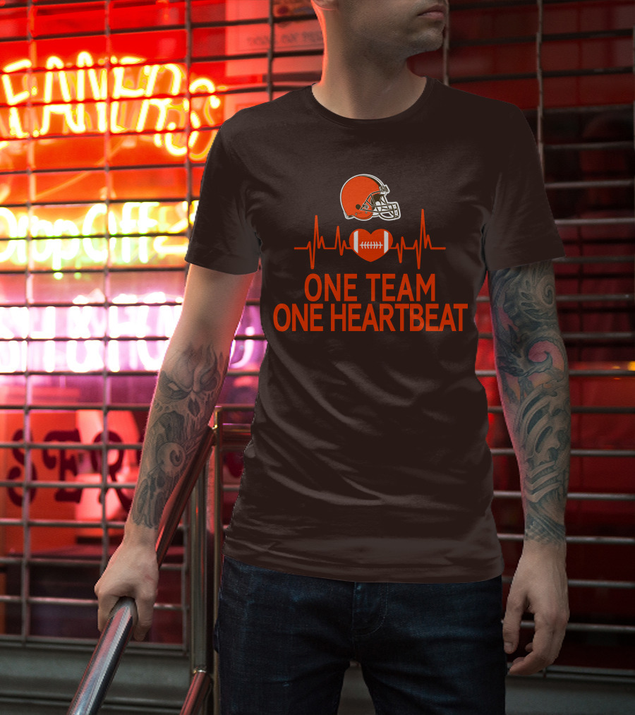 Cleveland Browns Football Helmet One Team One Heartbeat T-Shirt