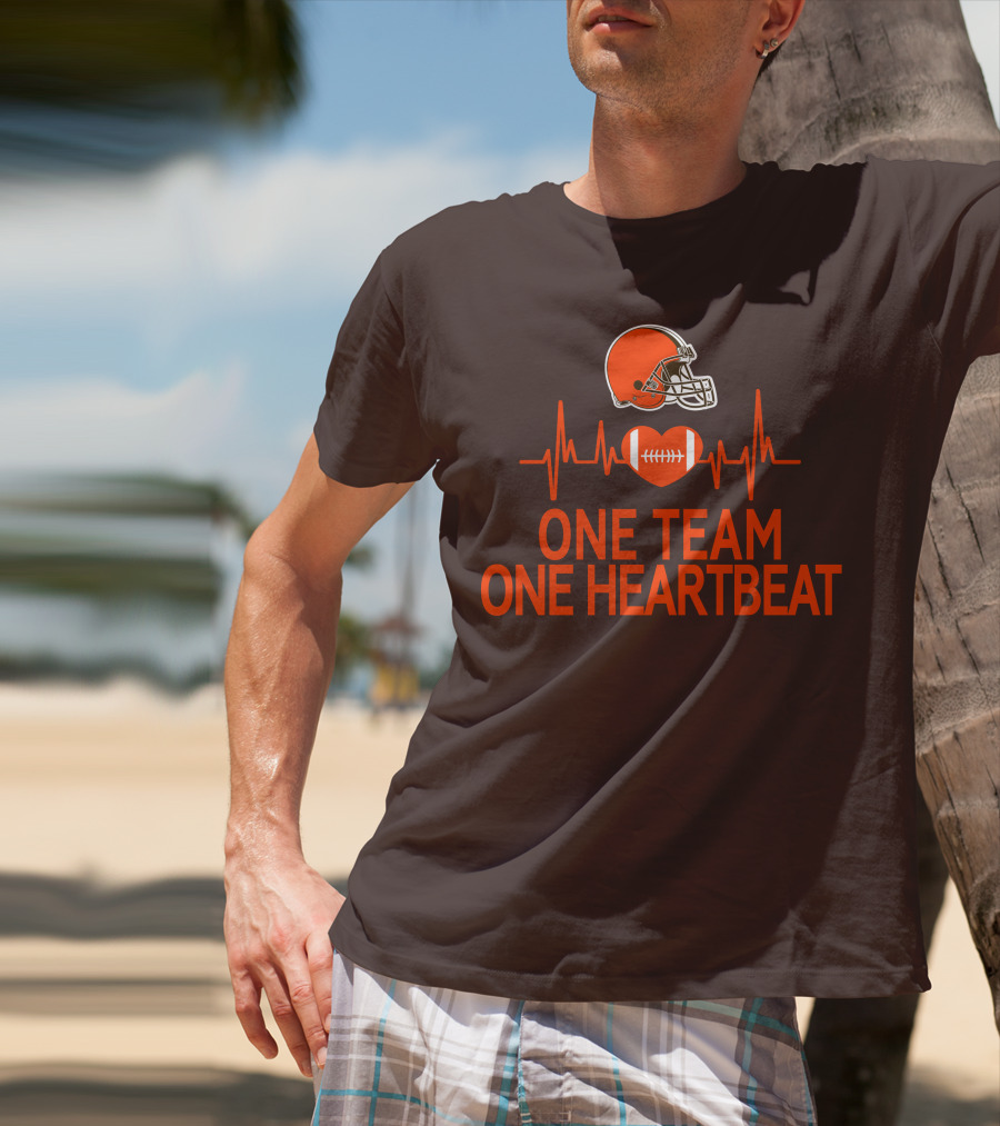 Cleveland Browns Football Helmet One Team One Heartbeat T-Shirt