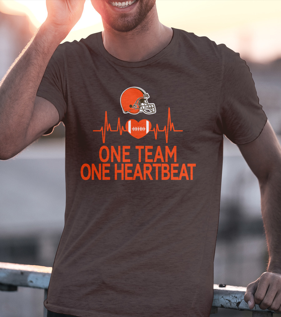 Cleveland Browns Football Helmet One Team One Heartbeat T-Shirt