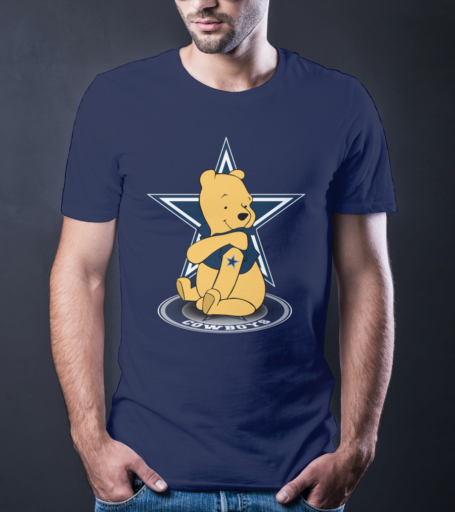 Dallas Cowboys Winnie The Pooh Star Logo Hugging Sitting T-Shirt
