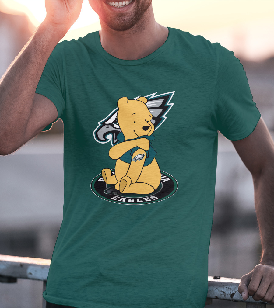 Philadelphia Eagles Winnie The Pooh Sitting In Front Of Team T-Shirt