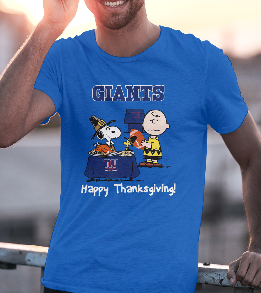 GIANTS Snoopy Happy Thanksgiving Football Charlie Brown T-Shirt
