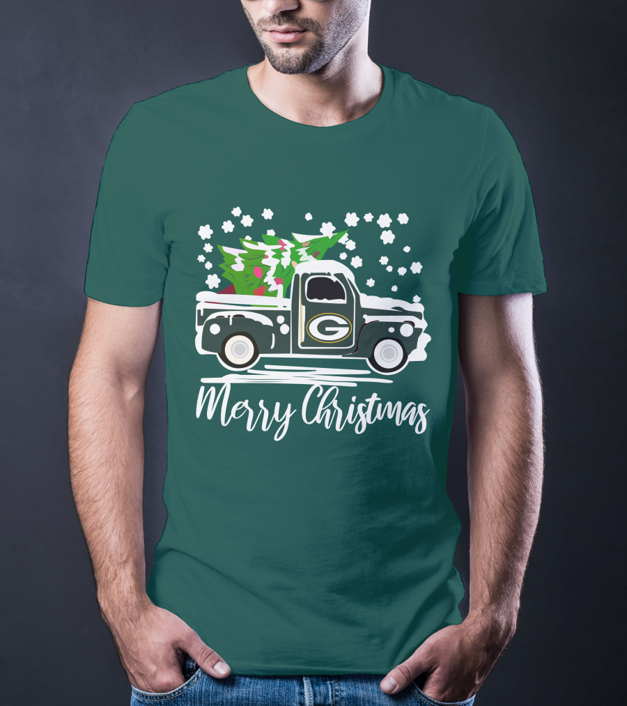 Green Bay Packers Vintage Truck With Christmas Tree Merry Christmas T-Shirt