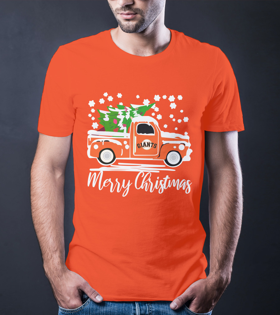 Merry Christmas San Francisco Giants Vintage Car With Snow And Tree T-Shirt