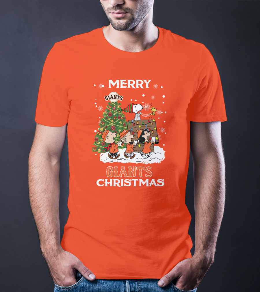 Merry Christmas San Francisco Giants Peanuts Tree T-Shirt