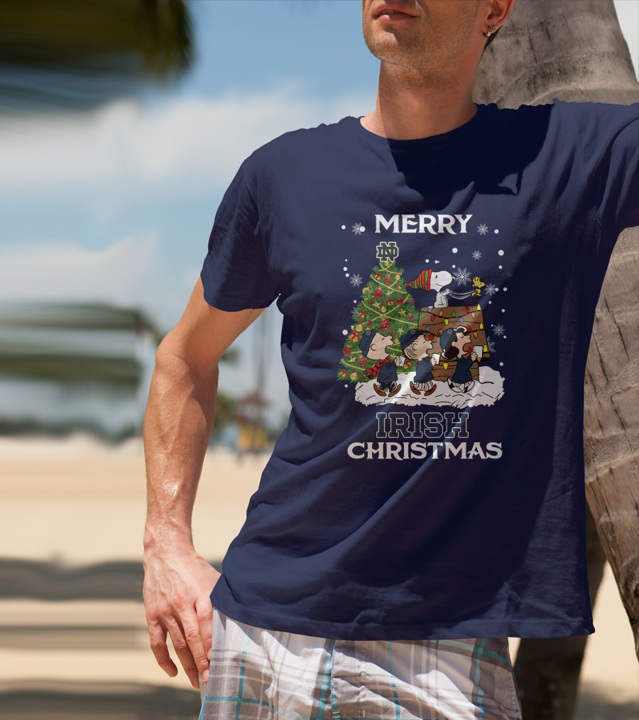 Merry Christmas Notre Dame Fighting Irish Peanuts Christmas Tree T-Shirt