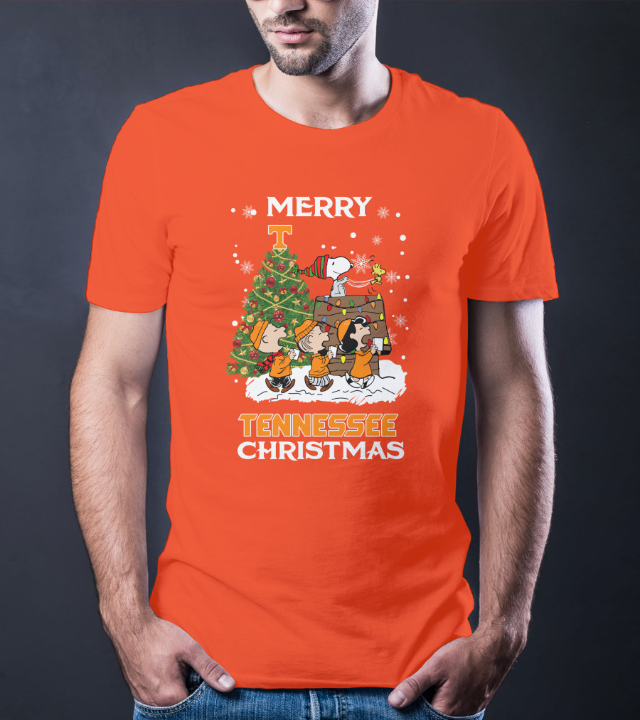 Merry Tennessee Christmas Peanuts Tree With Snoopy And Friends T-Shirt