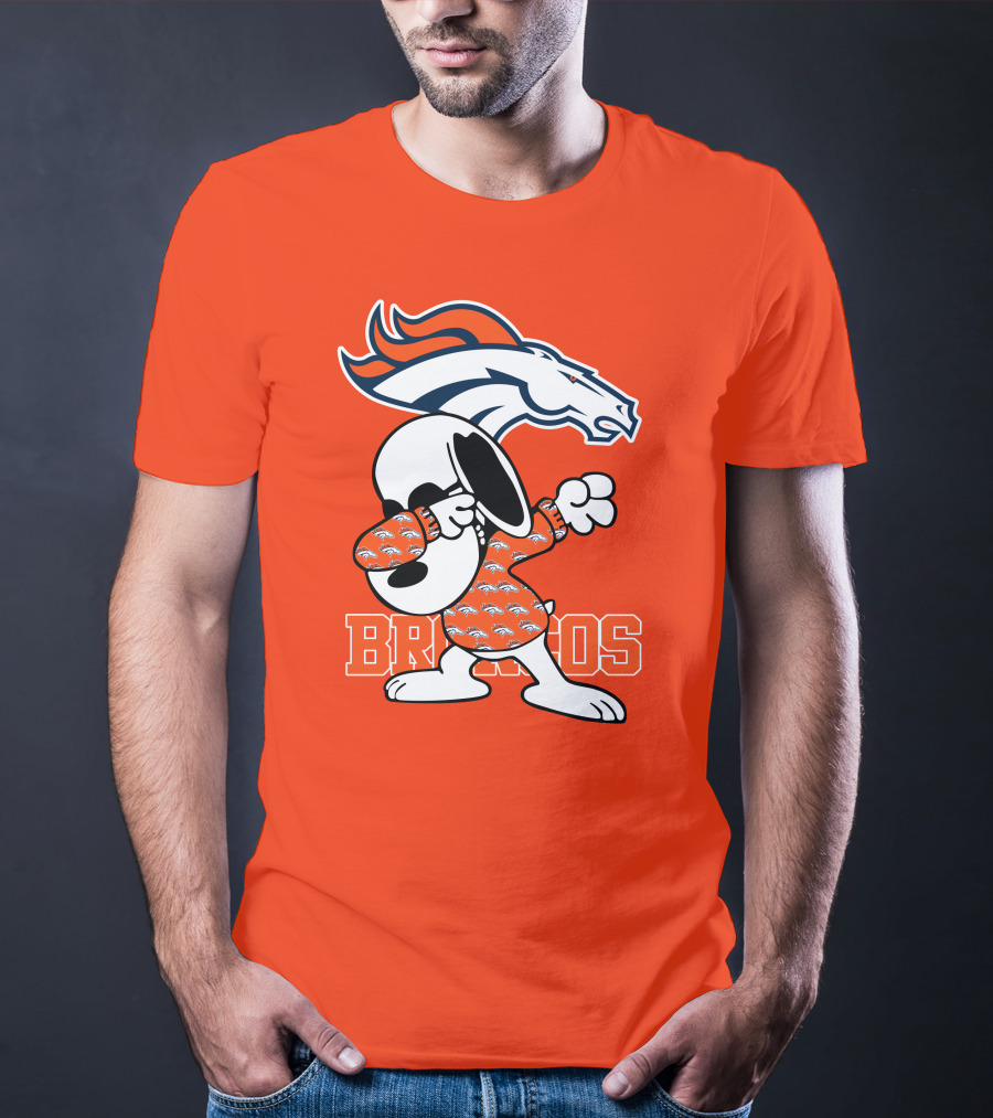 Denver Broncos Snoopy Dabbing Broncos T-Shirt