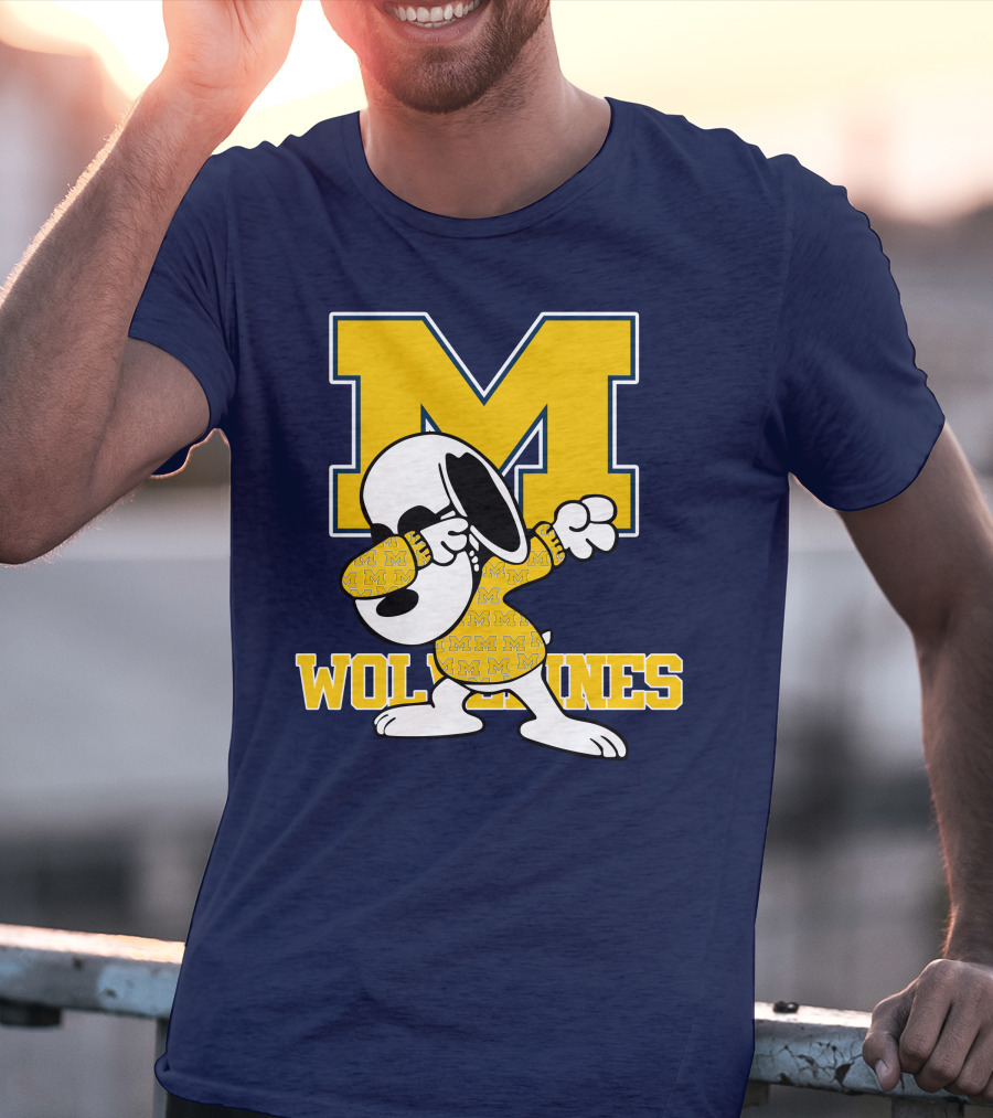Michigan Wolverines Snoopy Dab With Block M T-Shirt
