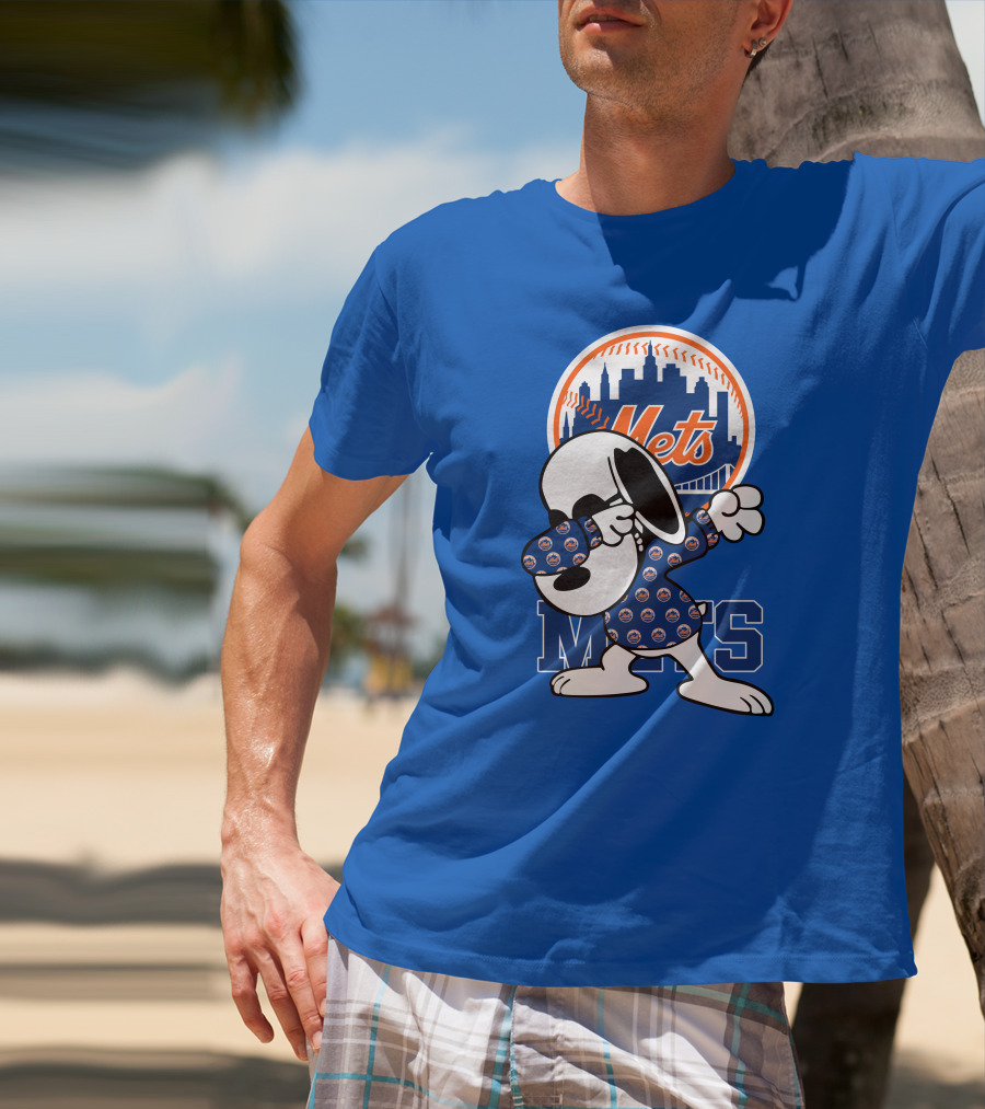 New York Mets Snoopy Dabbing Mets Logo Skyline T-Shirt