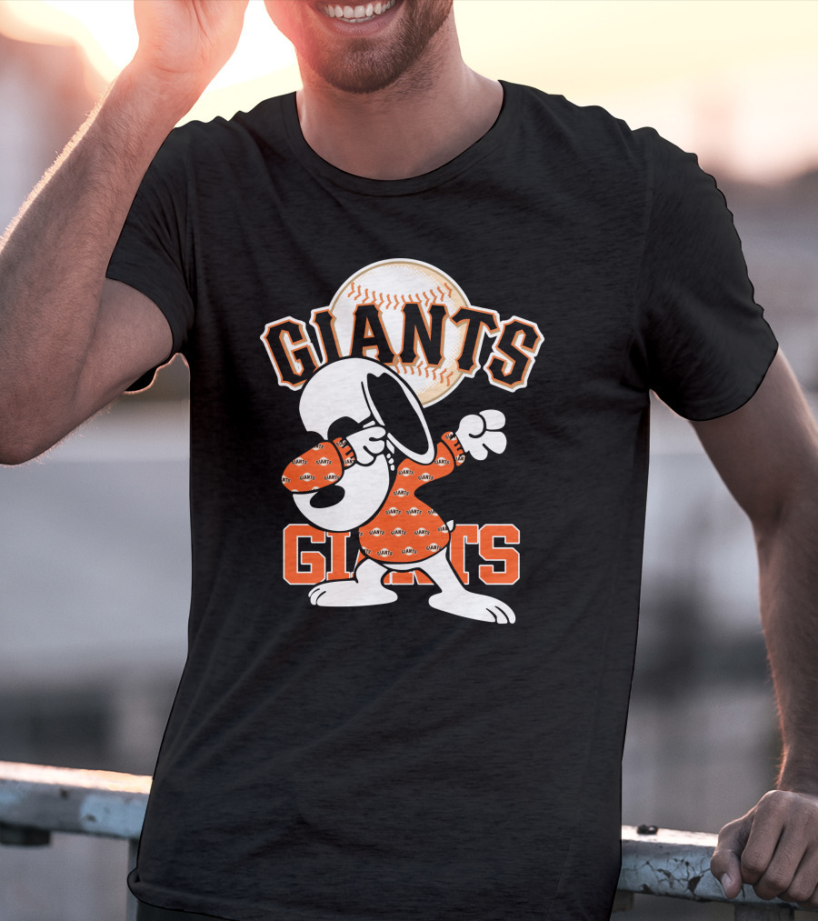 San Francisco Giants Snoopy Dabbing Baseball T-Shirt