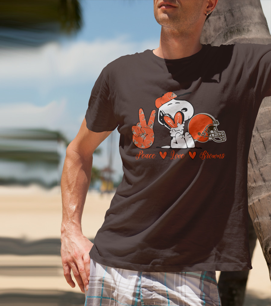 Peace Love Browns Snoopy Cleveland Browns Helmet T-Shirt