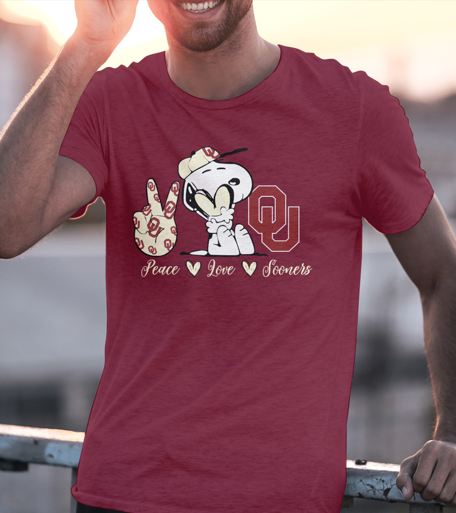 Peace Love Oklahoma Sooners Snoopy Ou T-Shirt