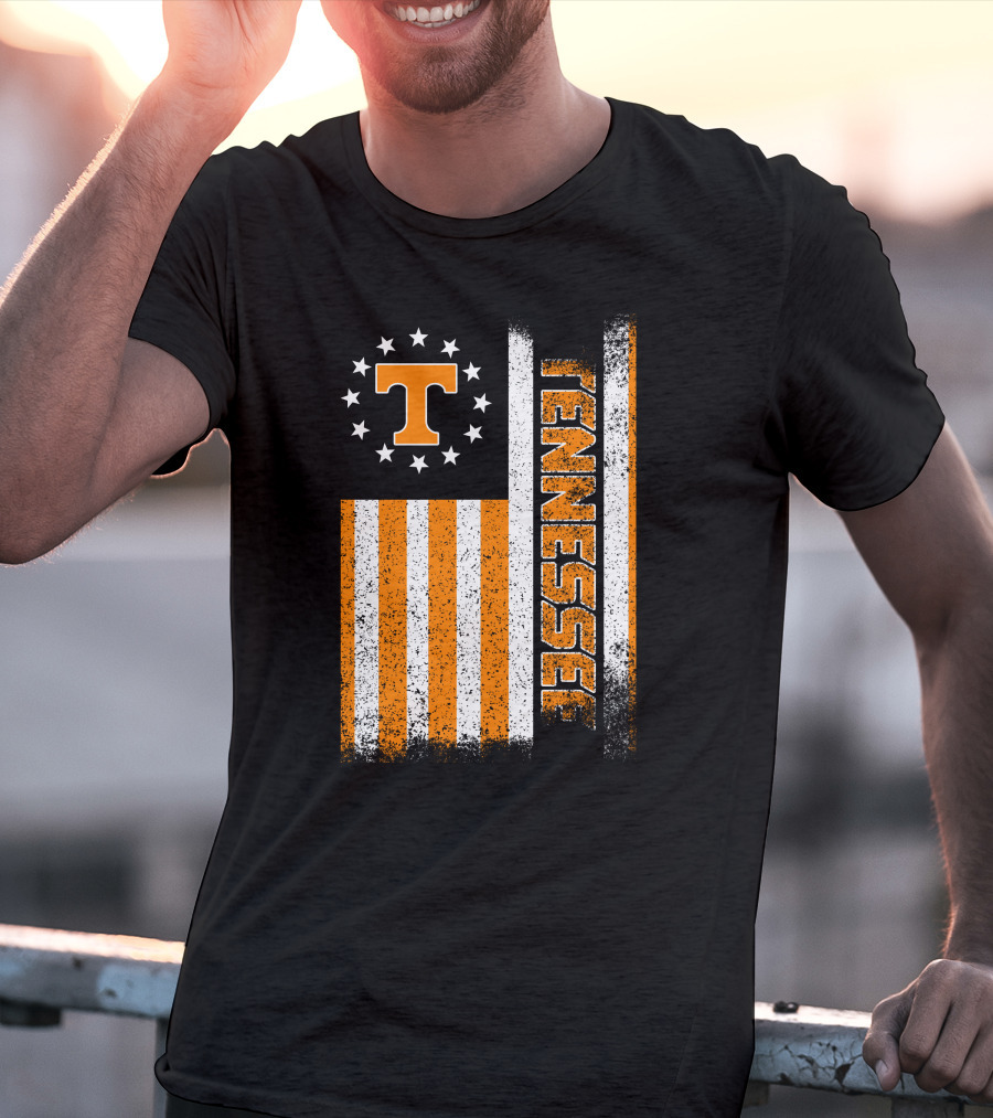 Tennessee Volunteers American Flag Stars And Stripes Vintage Look T-Shirt