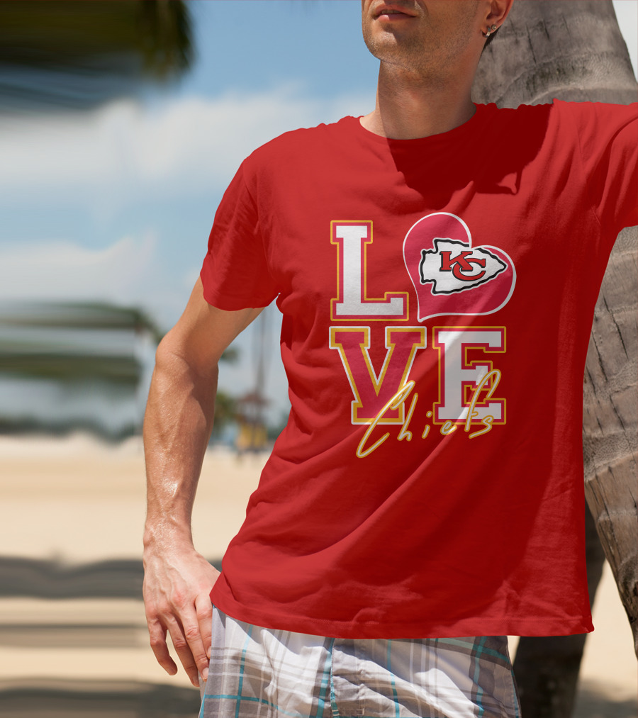 LOVE Chiefs KC Arrowhead Heart T-Shirt