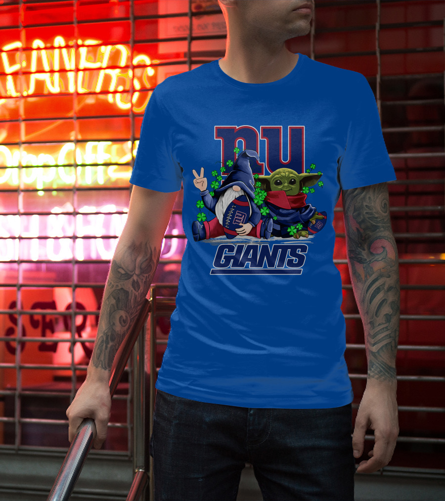 New York Giants Leprechauns Gnomes Baby Yoda Football Clover T-Shirt