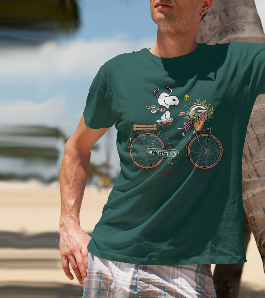 Packers Snoopy On Bicycle With Flowers And Woodstock T-Shirt