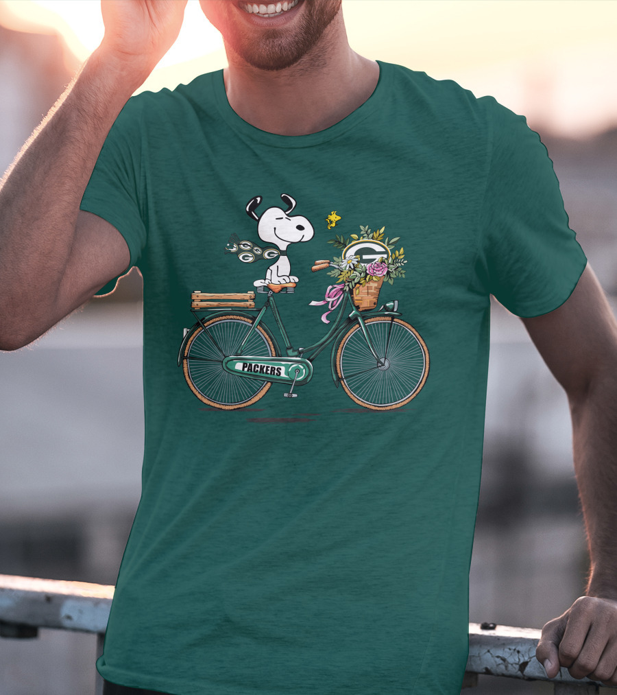 Packers Snoopy On Bicycle With Flowers And Woodstock T-Shirt