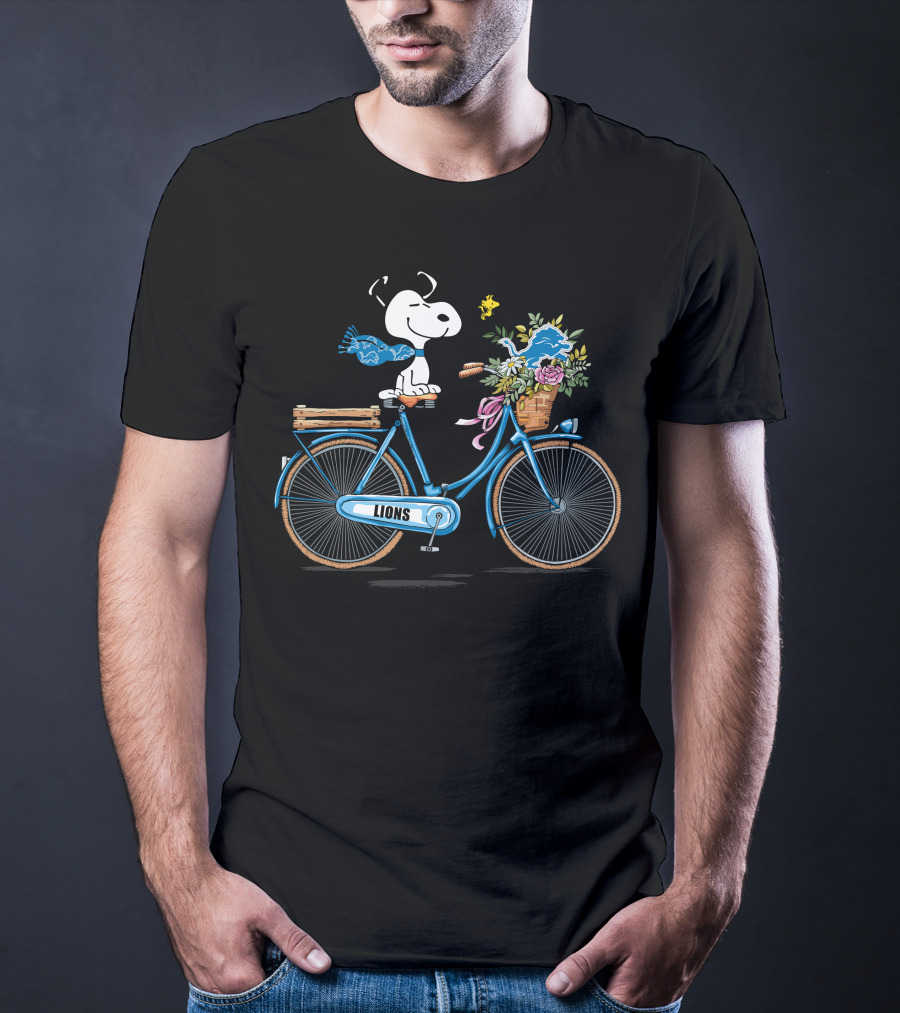 Detroit Lions Snoopy On Bicycle With Woodstock And Flowers T-Shirt