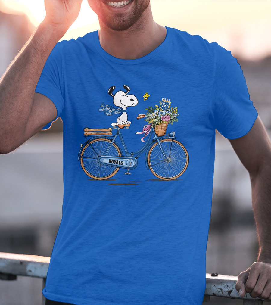 Kansas City Royals Snoopy Riding Bicycle With Woodstock And Flowers T-Shirt