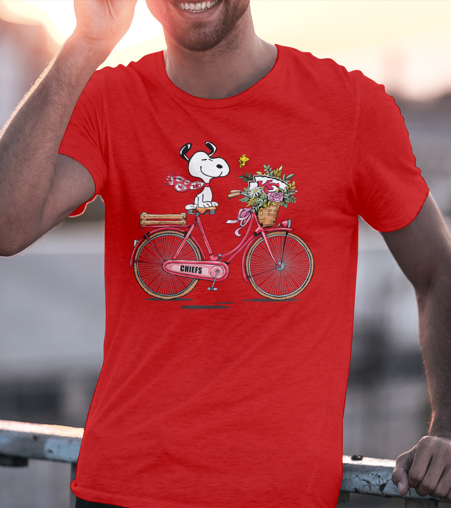 Kansas City Chiefs Snoopy Bicycle Flowers T-Shirt