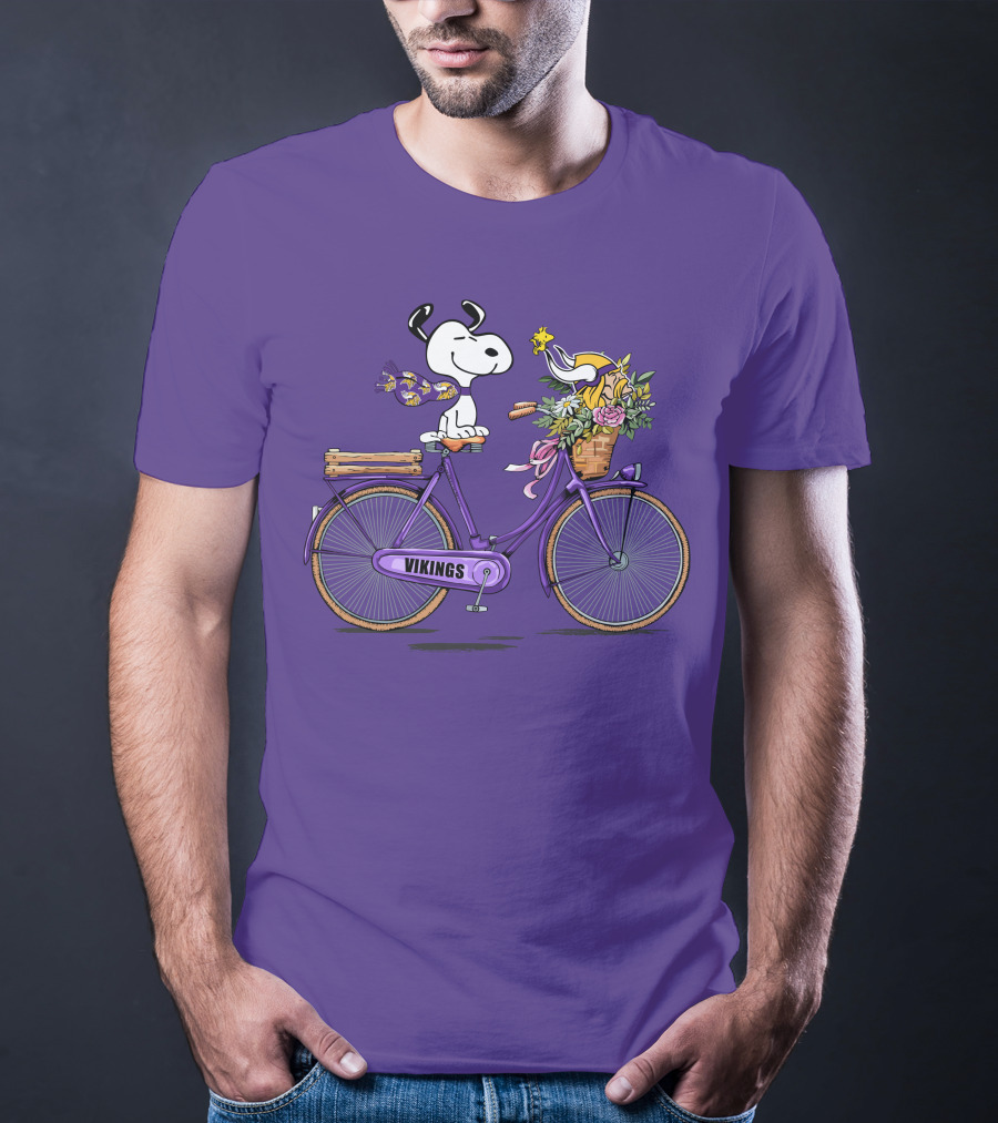 Minnesota Vikings Snoopy Woodstock Bicycle Adventure T-Shirt