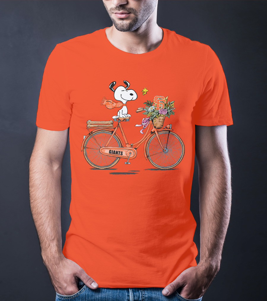 San Francisco Giants Snoopy On Bicycle With Flowers T-Shirt