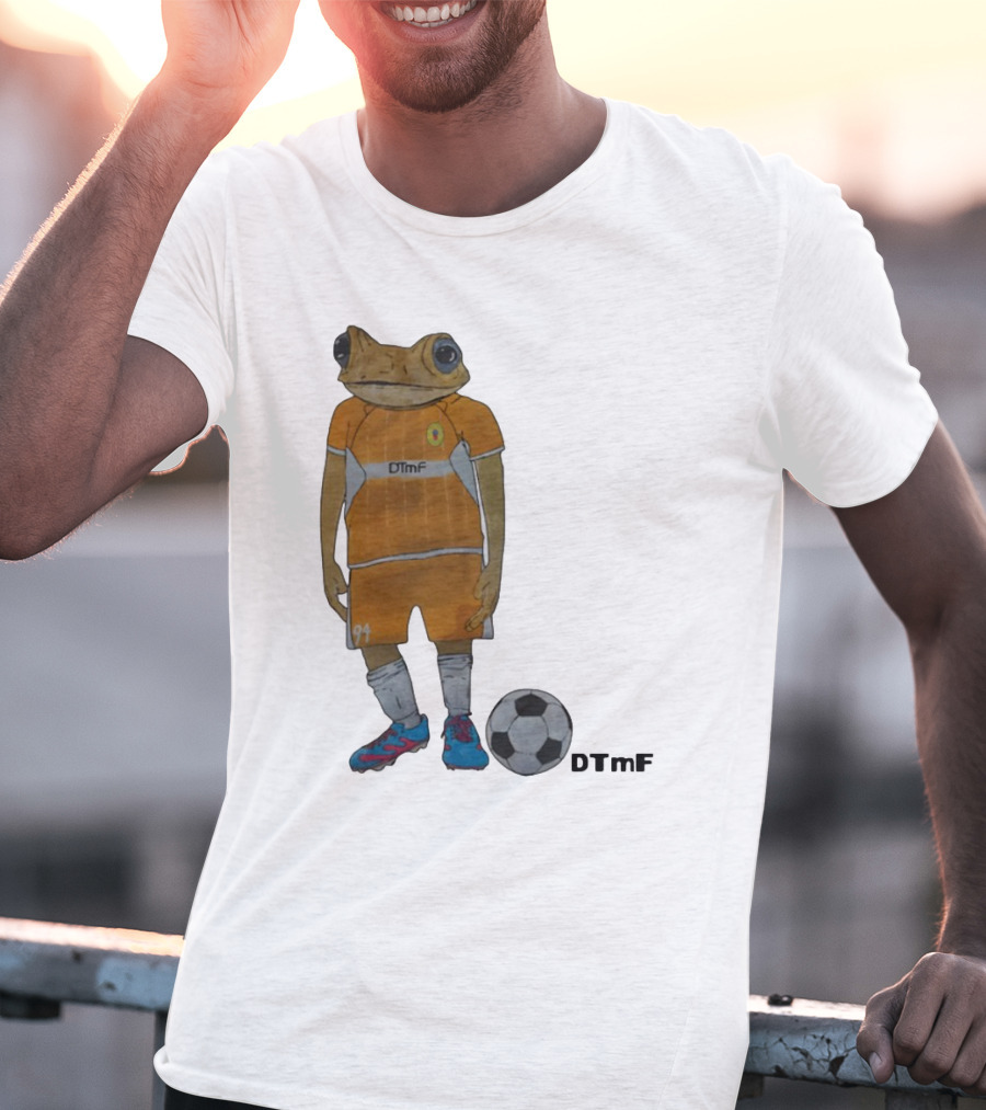 Dtmf 91 Frog Soccer Player With Ball T-Shirt