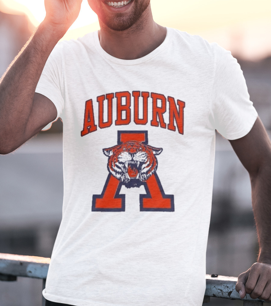 Auburn Tigers Roaring Vintage Logo Retro College Spirit T-Shirt