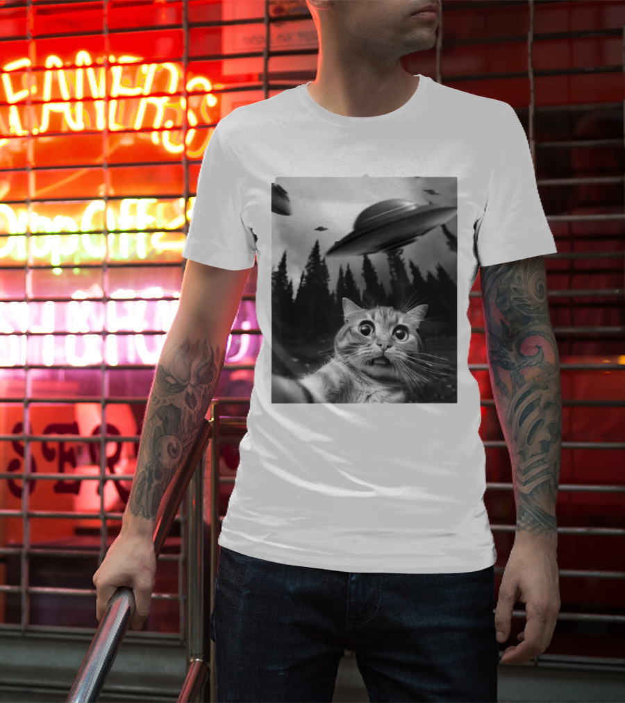 Keith Hernandez Cat Selfie Ufos Forest Scene T-Shirt