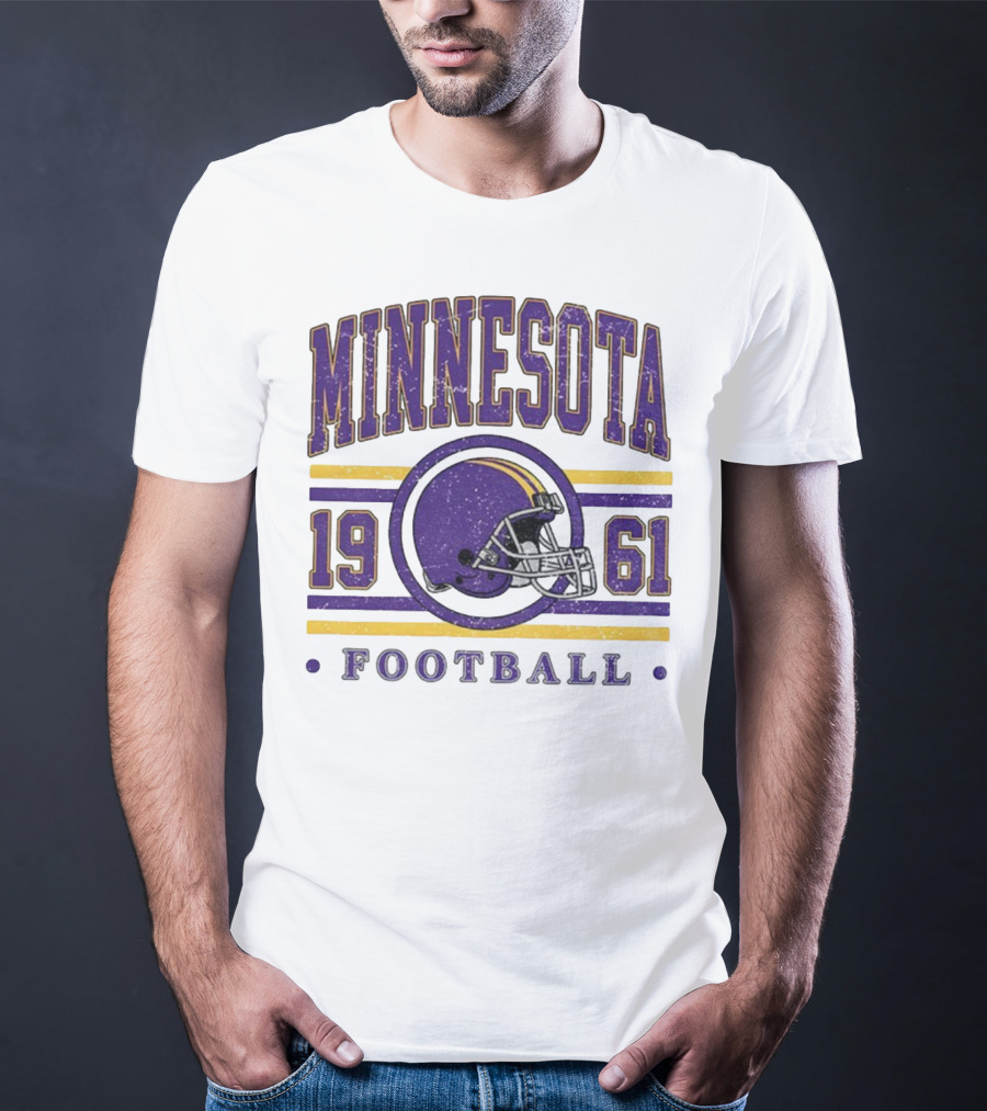 Minnesota Vikings Football Helmet 1961 NFL Vintage Style T-Shirt