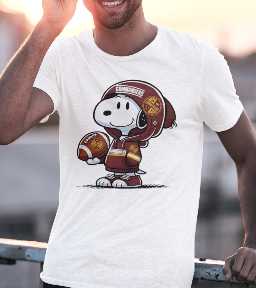 Snoopy In Commanders With Football Washington 1932 W T-Shirt