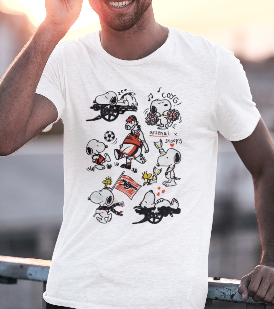 Arsenal Snoopy Football Soccer Icon Collaboration T-Shirt