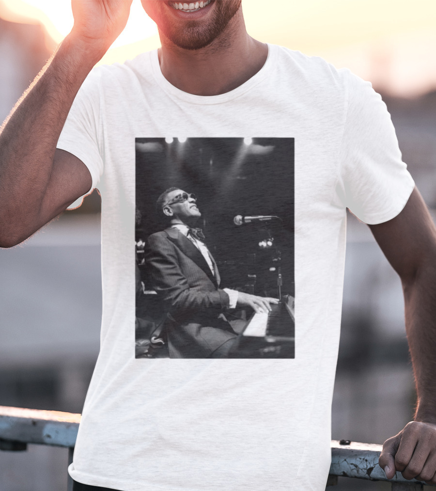 Ray Charles Live On Stage At The Piano In Black And White T-Shirt