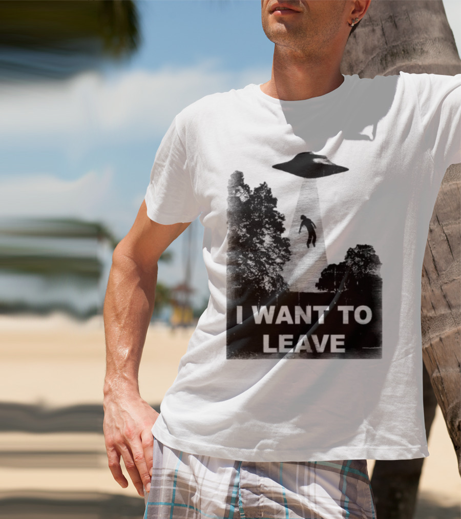 I Want To Leave UFO Abduction Scene Black And White Design T-Shirt