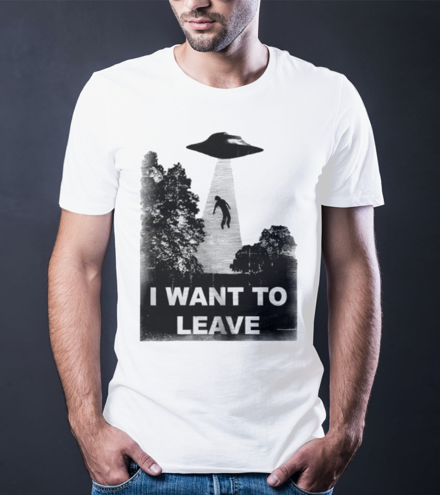 I Want To Leave UFO Abduction Scene Black And White Design T-Shirt
